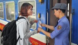 Đường sắt chính thức cấm nhân viên phục vụ chạy tàu dùng smartphone để giải trí