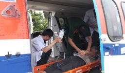 Bộ Quốc phòng điều trực thăng ra Trường Sa cấp cứu ngư dân