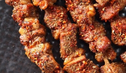 Thịt xiên nướng ướp công thức này đảm bảo ai ăn cũng ngất ngây