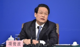 Quan ngân hàng khét tiếng TQ có hơn trăm người tình