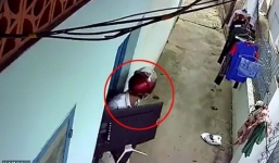 Clip nam thanh niên cạy cửa phòng trọ trộm tivi trước thềm World Cup