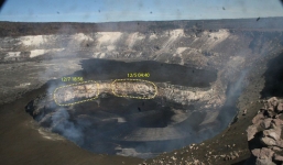 Dùng drone quan sát miệng núi lửa vừa tàn phá Hawaii, chuyên gia phát hiện điều đáng sợ!