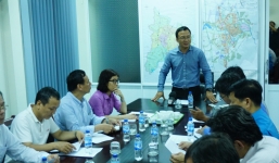 Vụ lật xe khách chở 42 người trên đèo Lò Xo: Họp khẩn trong đêm, đề nghị tạm giữ tài xế