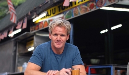 Hủ tiếu Việt Nam lên cả sóng truyền hình Mỹ và được đầu bếp lừng danh Gordon Ramsay khen ngon hết lời