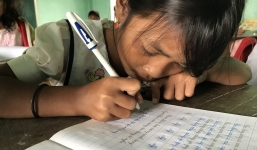 Hành trình của nhóm bạn trẻ về các điểm trường ở vùng núi cao IA-Yeng: '8.000 đồng mỗi phần cơm, nhìn các bé ăn mà nghẹn cả lòng