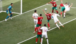 Ghi bàn ngay phút thứ 4, Ronaldo xác lập kỷ lục vô tiền khoáng hậu ở châu Âu