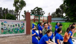 Vụ nhiều giáo viên khóc, quỳ gối: Chờ ý kiến chỉ đạo của Bộ Tài Chính