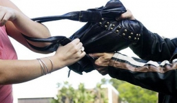 Công an điều tra vụ nữ kế toán bị giật 400 triệu đồng khi vừa ra khỏi ngân hàng