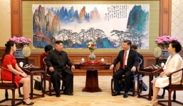 Chuyện chưa kể về sự phá lệ ngoại giao TQ dành cho ông Kim Jong-un qua các chuyến thăm