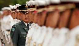 24h qua ảnh: Tiêu binh Nhật Bản chuẩn bị hàng ngũ đón tướng Mỹ