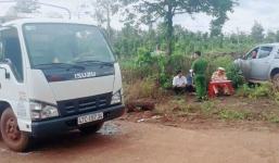 Sự thật phía sau clip đám đông kêu gào, chặn trước mũi xe cản tài xế cán qua người phụ nữ