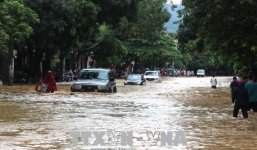 Hà Giang điều xe đặc chủng xuồng cứu hộ đón thí sinh thi THPT Quốc gia 2018