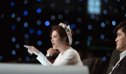 Lý Nhã Kỳ hốt hoảng vì được tặng con trăn nặng 100kg