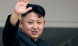 Ông Kim Jong-un khéo léo gửi thông điệp chính trị qua cử chỉ thân mật với bà Ri Sol-ju