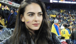 MXH tràn ngập hình ảnh của những nữ cổ động viên xinh đẹp trên khắp khán đài World Cup