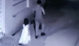 Bị kẻ lạ dụ dỗ đi mua kem, bé gái Ấn Độ bị cưỡng hiếp và sát hại 