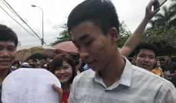 Làm bài thi môn Toán không tốt, nam sinh giơ giấy nháp vẽ trâu, chiếc cày khi rời phòng