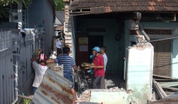 Thai phụ cùng chồng con gặp tai nạn khi đang ngủ trong nhà