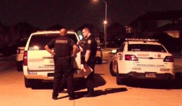 Cướp rưới nước sôi vào con, ép bố mẹ khai chỗ cất tiền