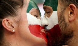 Dàn trai đẹp Iran khóc nghẹn, ngẩng cao đầu chia tay World Cup 2018