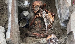 Phát hiện xác ướp 'người đẹp ngủ trong hồ' 2.000 tuổi mặc váy lụa