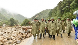 Chùm ảnh: Phó Thủ tướng Trịnh Đình Dũng chỉ đạo khắc phục hậu quả thiên tai tại Lai Châu