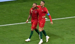 Với 'đại ca' của Ronaldo, cú sút ghi bàn ấy có gì là đáng kể!