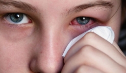 Em bé 9 tuổi bị tổn thương mắt vĩnh viễn: Biết được nguyên nhân nhiều cha mẹ sẽ giật mình