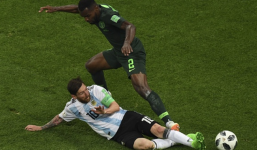 Không phải bàn thắng, đây mới là hình ảnh 'điên rồ' nhất của Messi trước Nigeria