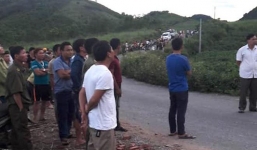 Điện phóng vào nhóm người trồng cột cáp, 6 người thương vong