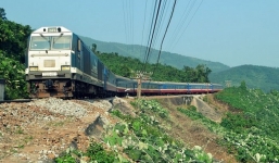 Tàu khách SE8 phanh lố đà trên đèo Hải Vân, đường sắt bị chậm chuyến gần 3 giờ