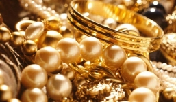Giá vàng hôm nay 30/6: Vàng bất ngờ thoát đáy