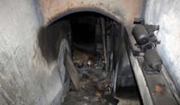 Cận cảnh bên trong căn hầm ẩn nấp của 'trùm ma túy' trốn truy nã ở Lóng Luông