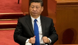 Ông Tập Cận Bình biến sắc, hỏi dồn 6 lần câu 'đã ở đâu' khi nhắc tới vụ án của 1 quan tham