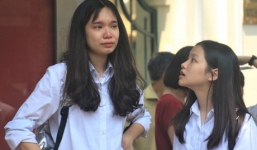 Tăng điểm chuẩn như 'chơi chứng khoán' từ 46 lên 50.5 rồi đột ngột ngưng tuyển sinh, trường Tạ Quang Bửu khiến nhiều cha mẹ bật khóc