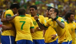 Neymar rực sáng, điệu samba đạp bằng 'xương rồng' Mexico hướng về ngôi vô địch