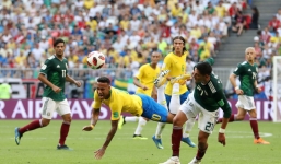 'Neymar phải biết được rằng giờ là thời đại của VAR và ăn vạ nghĩa là một thẻ vàng'