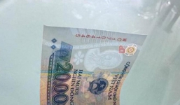 Câu chuyện chàng trai làm rơi 20 nghìn liền quay lại nhặt bị bạn gái chê nhục khiến MXH tranh cãi dữ dội