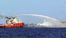 Trung Quốc thay vòi rồng bằng pháo hạm, nguy cơ đụng độ trên biển được nâng lên một mức nguy hiểm mới