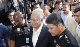 Cựu thủ tướng Malaysia bị bắt tại nhà riêng vì cáo buộc tham nhũng