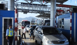 Khánh Hòa: BOT Ninh Lộc liên tục phải xả trạm vì tài xế địa phương dừng xe phản đối