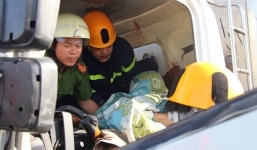 Thanh sắt rào chắn công trình đâm xuyên xe tải, tài xế tử vong tại chỗ