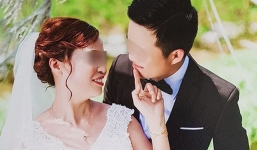 Cô dâu 61 tuổi ở Cao Bằng kể về bức ảnh chú rể quỳ gối bên bó hoa mua tím