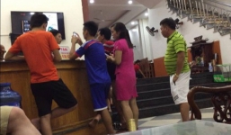 Cả gia đình 15 người bị đuổi khỏi khách sạn trong đêm ở Sầm Sơn vì... tự ý đi ăn ở ngoài