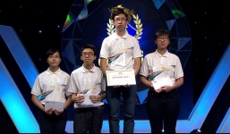 Điểm thi của 'Cậu bé Google' Phan Đăng Nhật Minh: Tiếng Anh 9,6 Văn 6,25