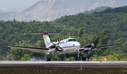 Cận cảnh chuyến bay đầu tiên đáp xuống sân bay Vân Đồn