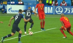 Mbappe chuyền bóng siêu hạng khiến Rio Ferdinand hét lên kinh ngạc