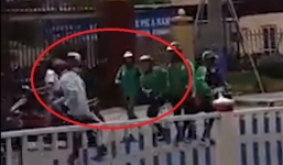 TP Huế: Nhóm tài xế Grab rút tuýp sắt đuổi chém kinh hoàng xe ôm truyền thống