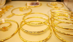 Giá vàng hôm nay 12/7: Giảm mạnh phiên thứ 3 liên tiếp