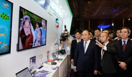 Thủ tướng: Việt Nam phải sớm lên 'đoàn tàu 4.0', không thể nằm ngoài cuộc chơi